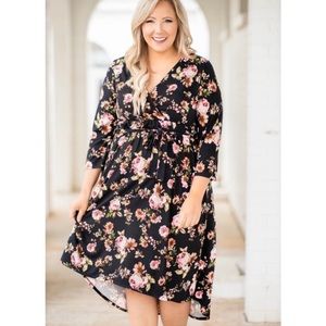 Women’s plus size floral dress
